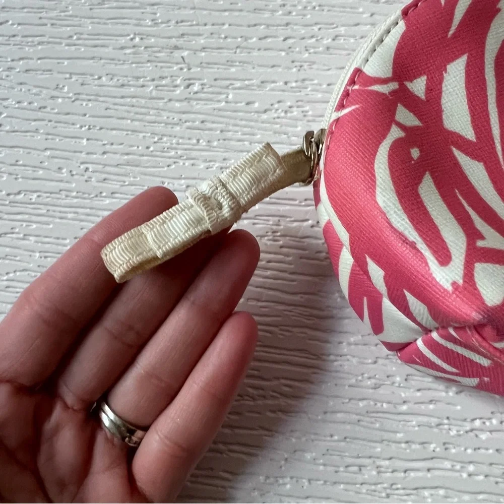 Kate Spade Grant Street Keri Domed Cosmetic Case Bag Pink White Tropical Floral